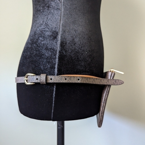 Michael Kors Signature Logo Leather Belt Bag Fanny Pack Black Zip Top Size M - Picture 3 of 6